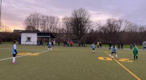 Offener Schlagabtausch und viele Tore: U11 des FC Flying Albatros spielt gegen ASV Sankt Augustin